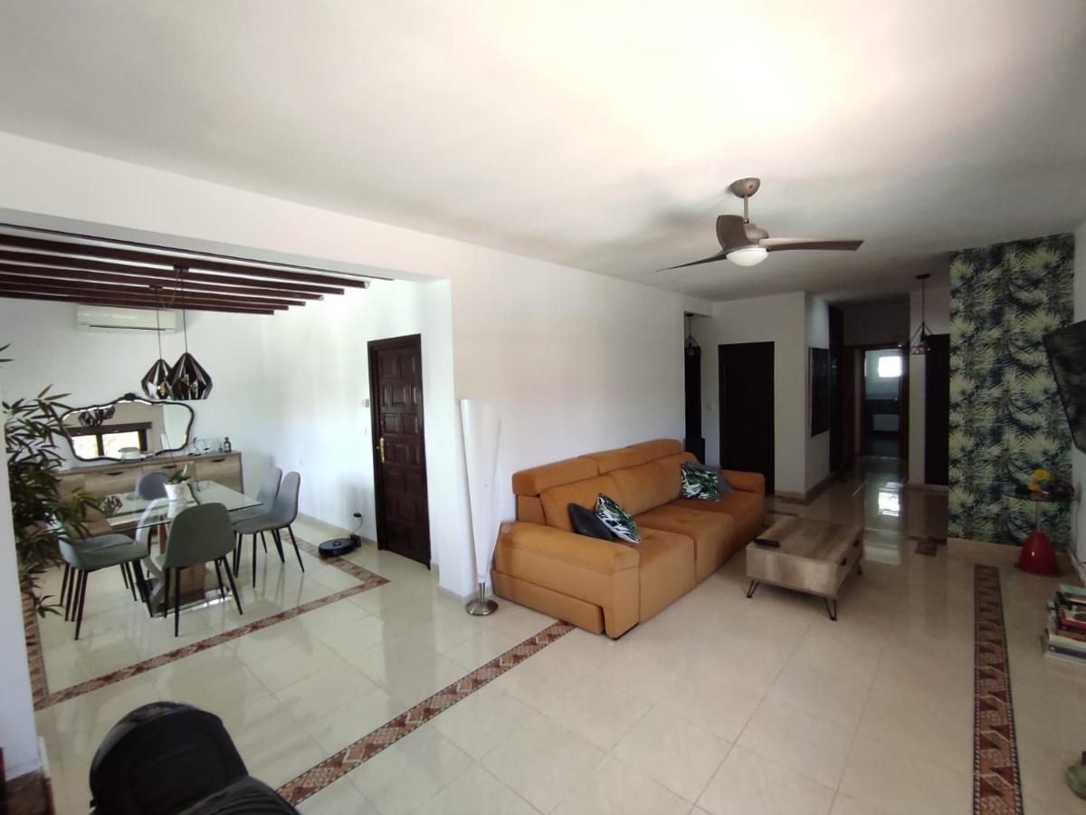Villa Con Piscina A Un Paso De La Playa Benidorm Eksteriør bilde