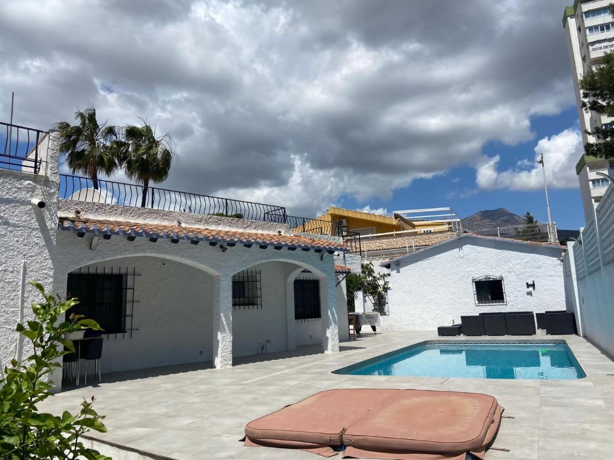 Villa Con Piscina A Un Paso De La Playa Benidorm Eksteriør bilde