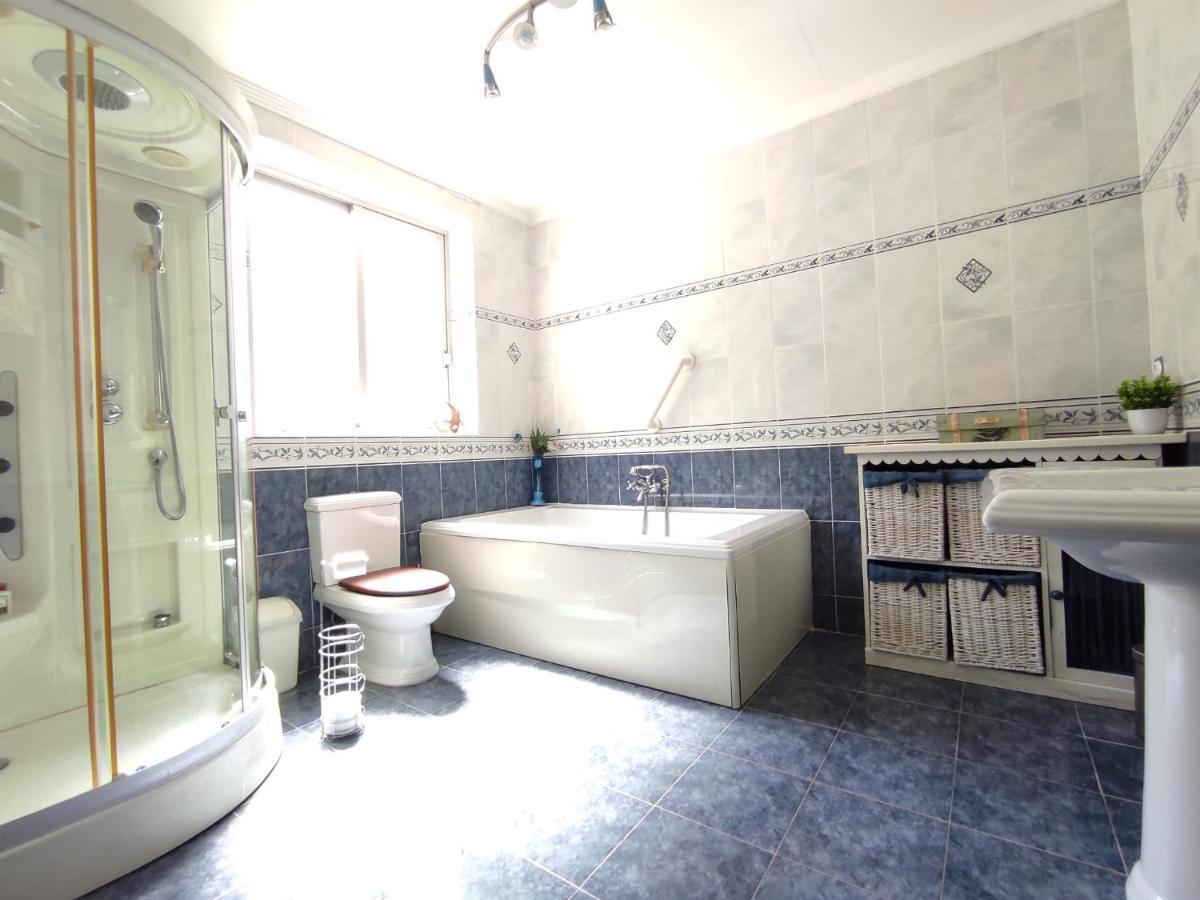 Villa Con Piscina A Un Paso De La Playa Benidorm Eksteriør bilde