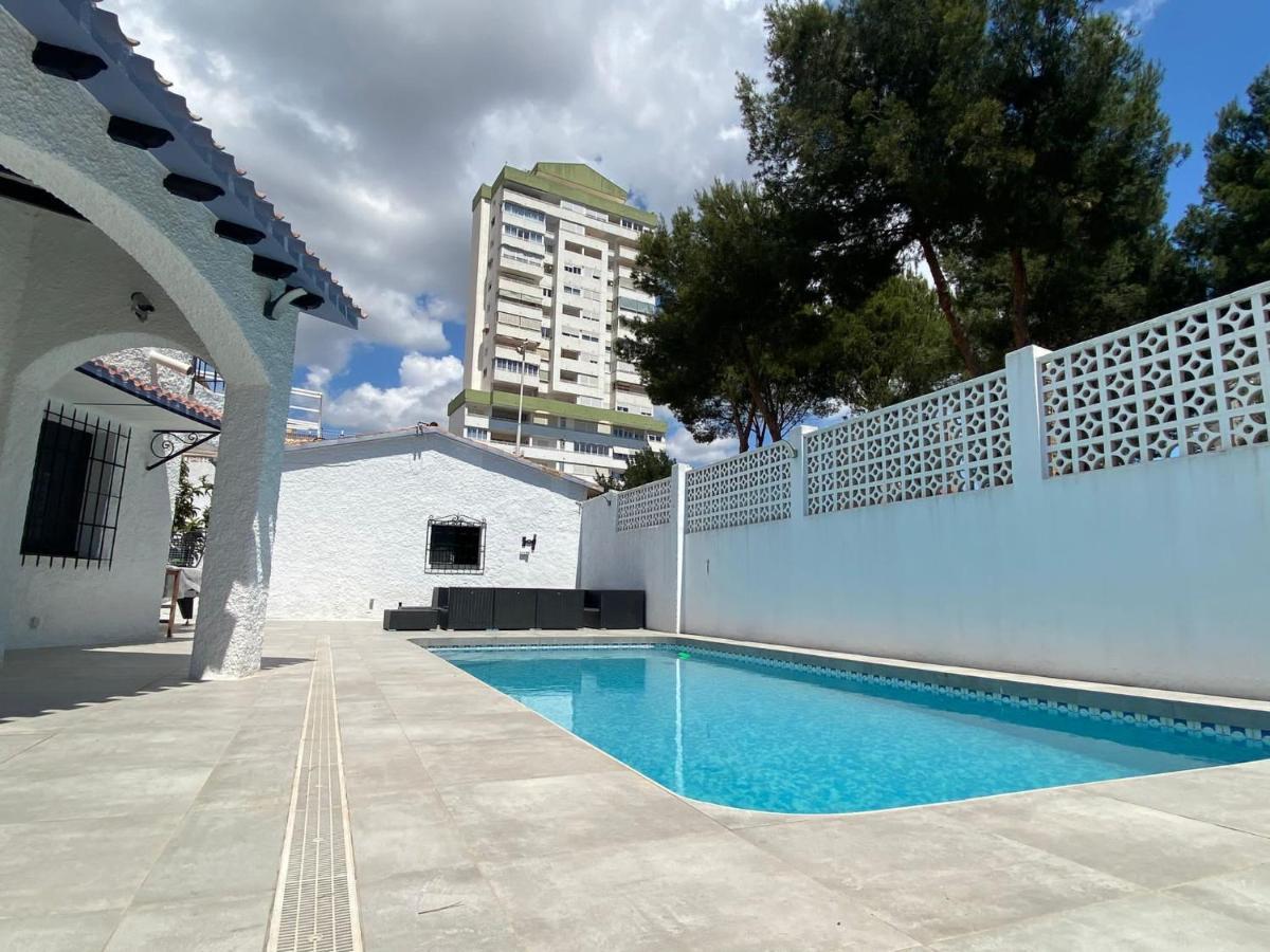 Villa Con Piscina A Un Paso De La Playa Benidorm Eksteriør bilde