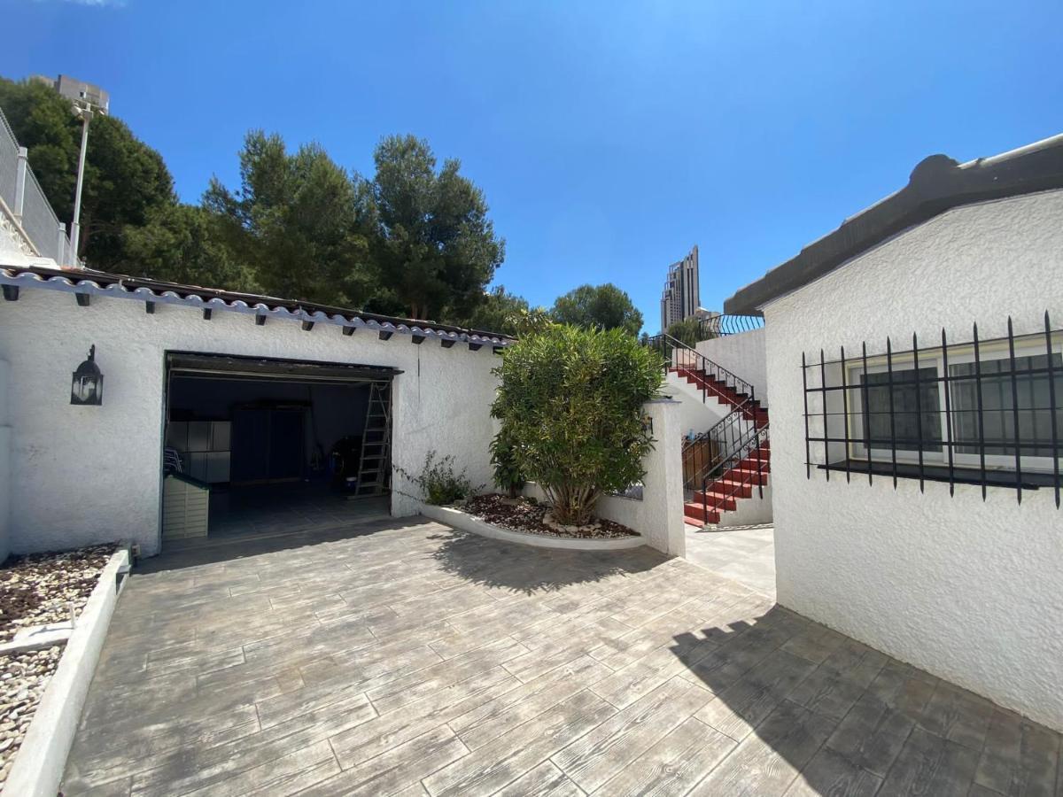 Villa Con Piscina A Un Paso De La Playa Benidorm Eksteriør bilde